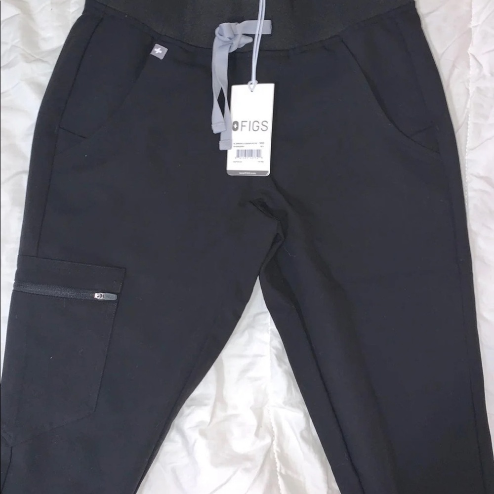 Womens FIGS jogger scrub bottoms